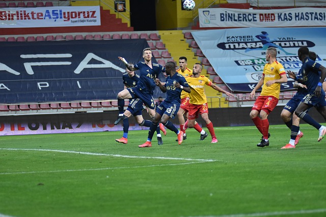 河内公安主帅：上半场我们表现不佳，中场调整后开始掌控比赛